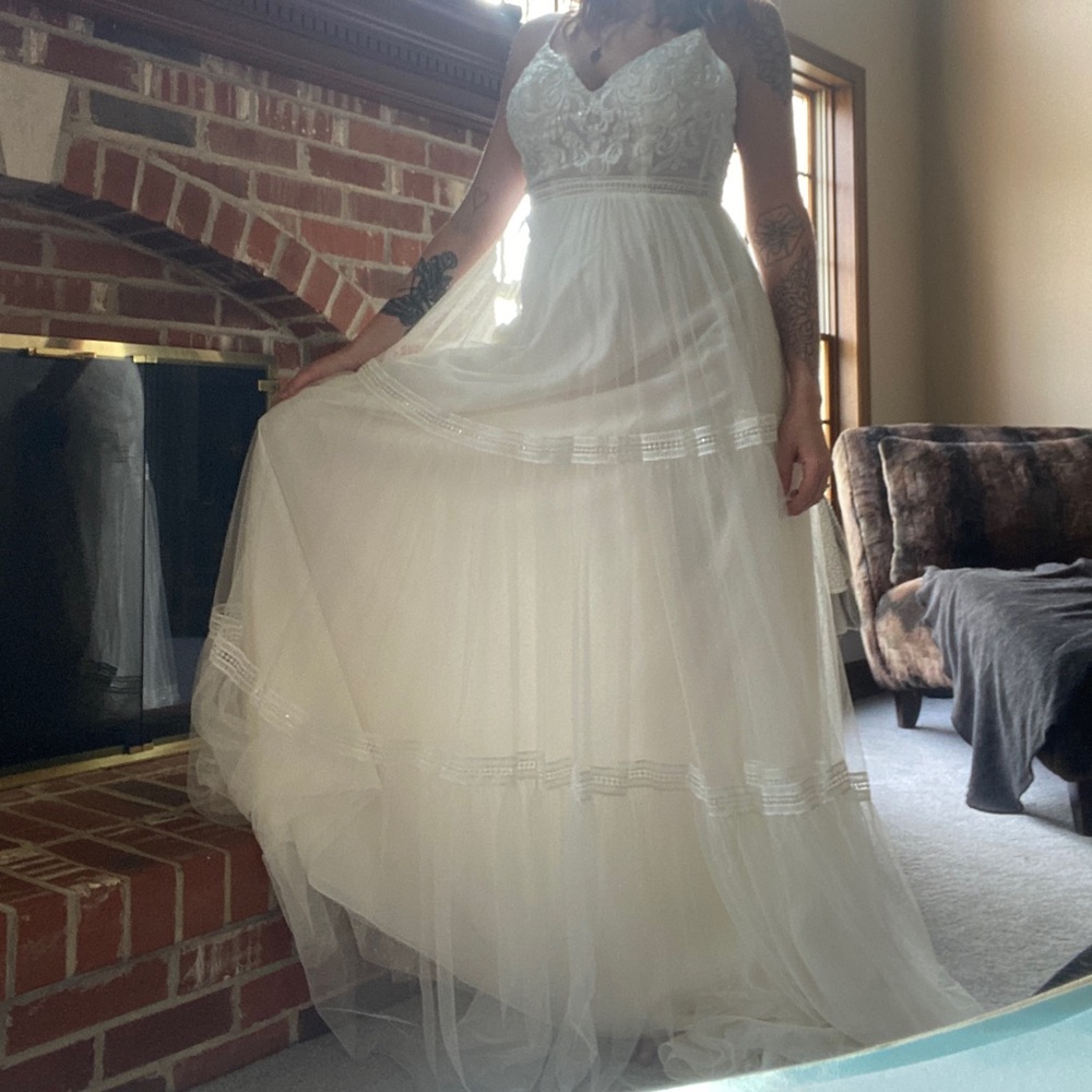 bohemian/hippie chic wedding dress